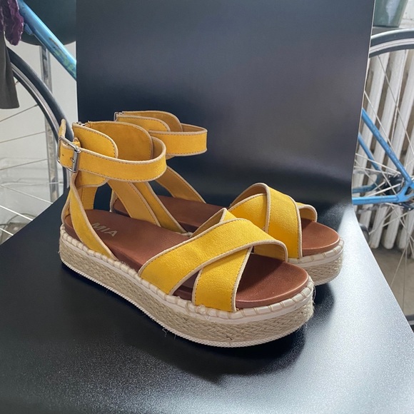 cute yellow sandals